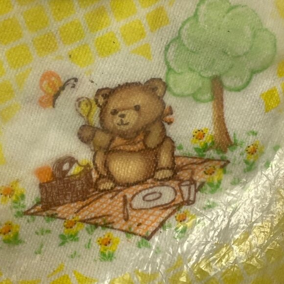 Vintage 2 Daekor Honey Bear Heavyweight Irregular Receiving Blanket Cotton Baby - Picture 1 of 13